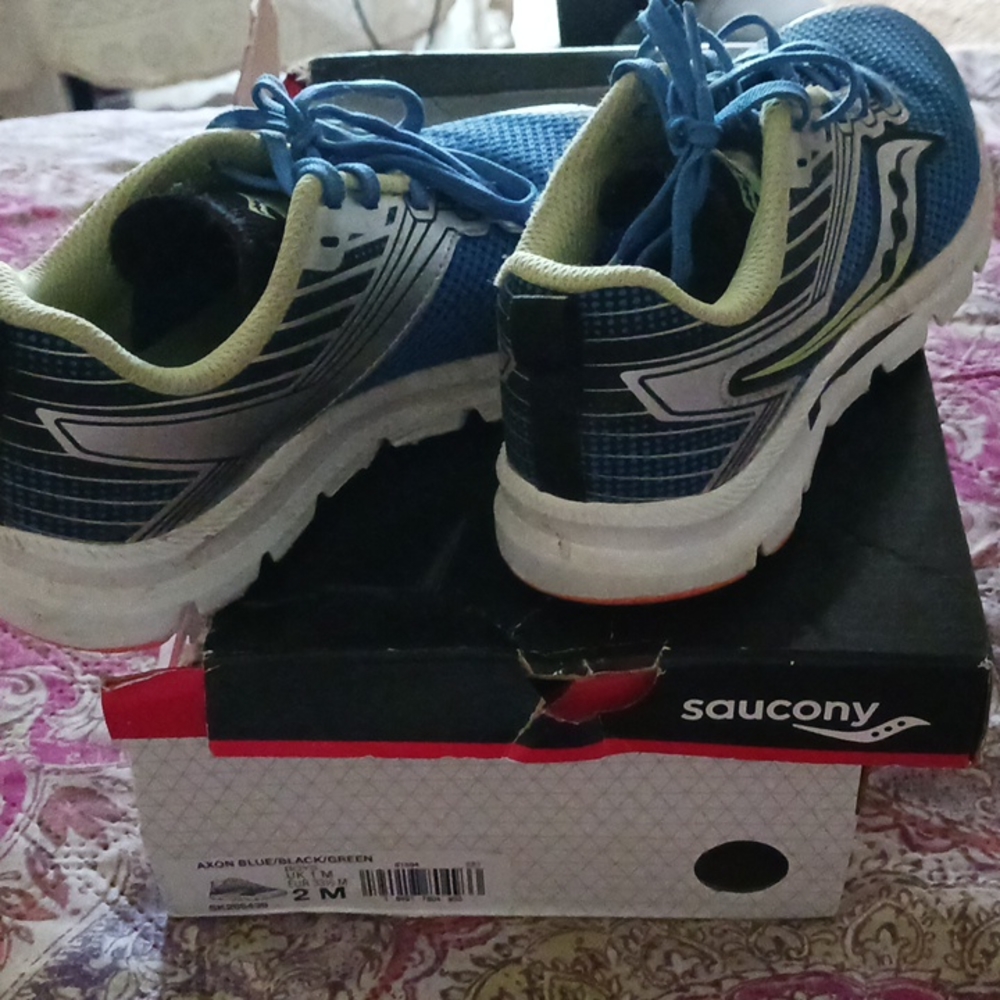 Sneakers